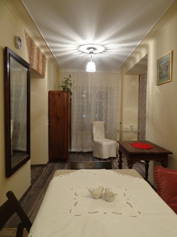 Apartament On Kostiushka Lviv Quarto foto